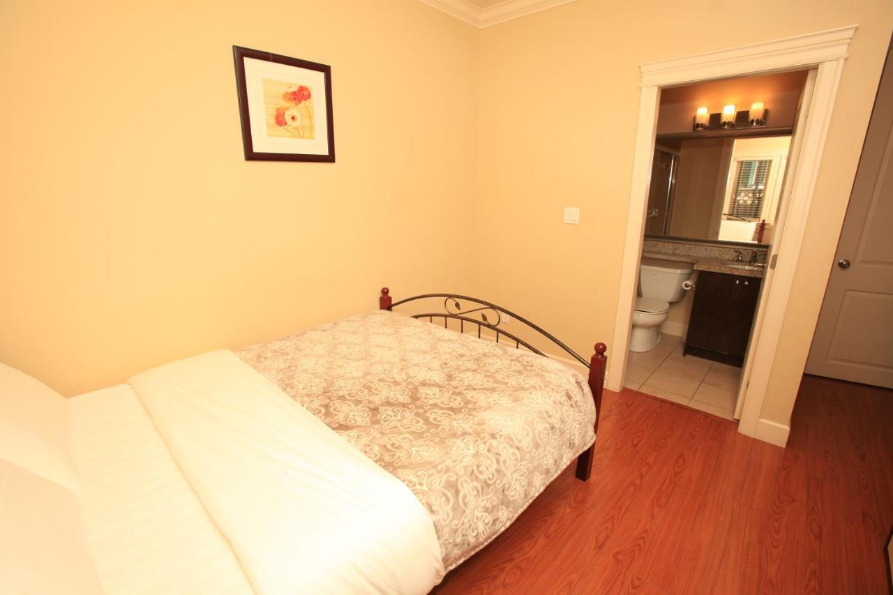 Imperial House Bed & Breakfast Burnaby Bagian luar foto
