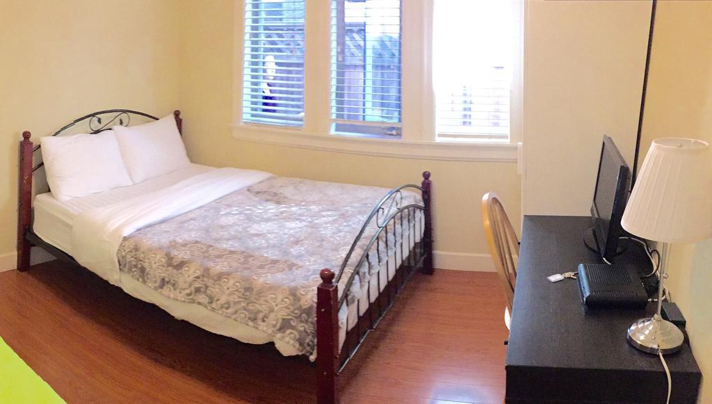 Imperial House Bed & Breakfast Burnaby Ruang foto
