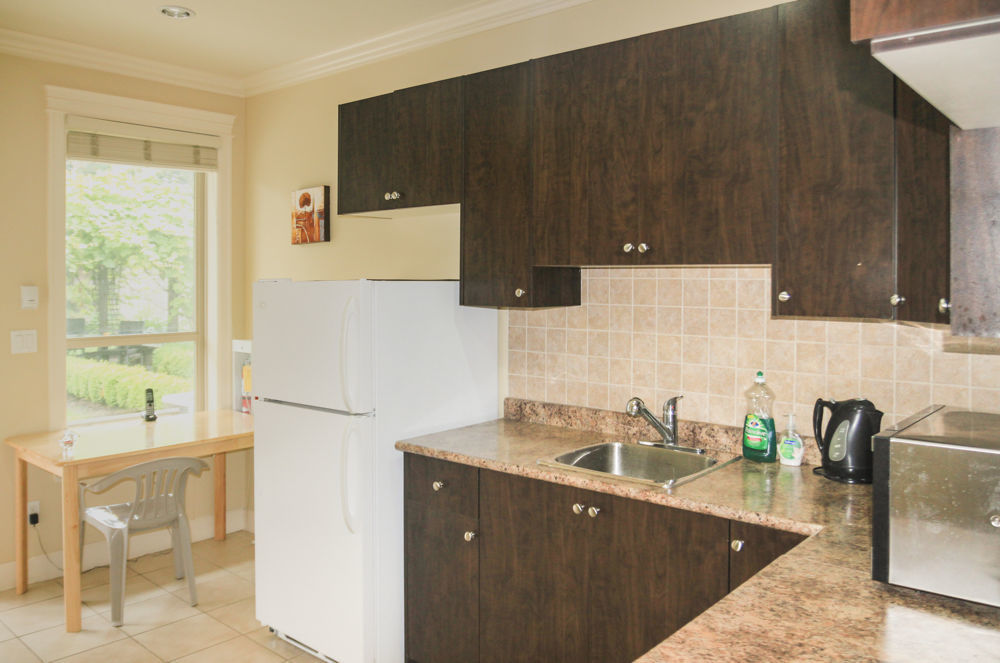 Imperial House Bed & Breakfast Burnaby Bagian luar foto